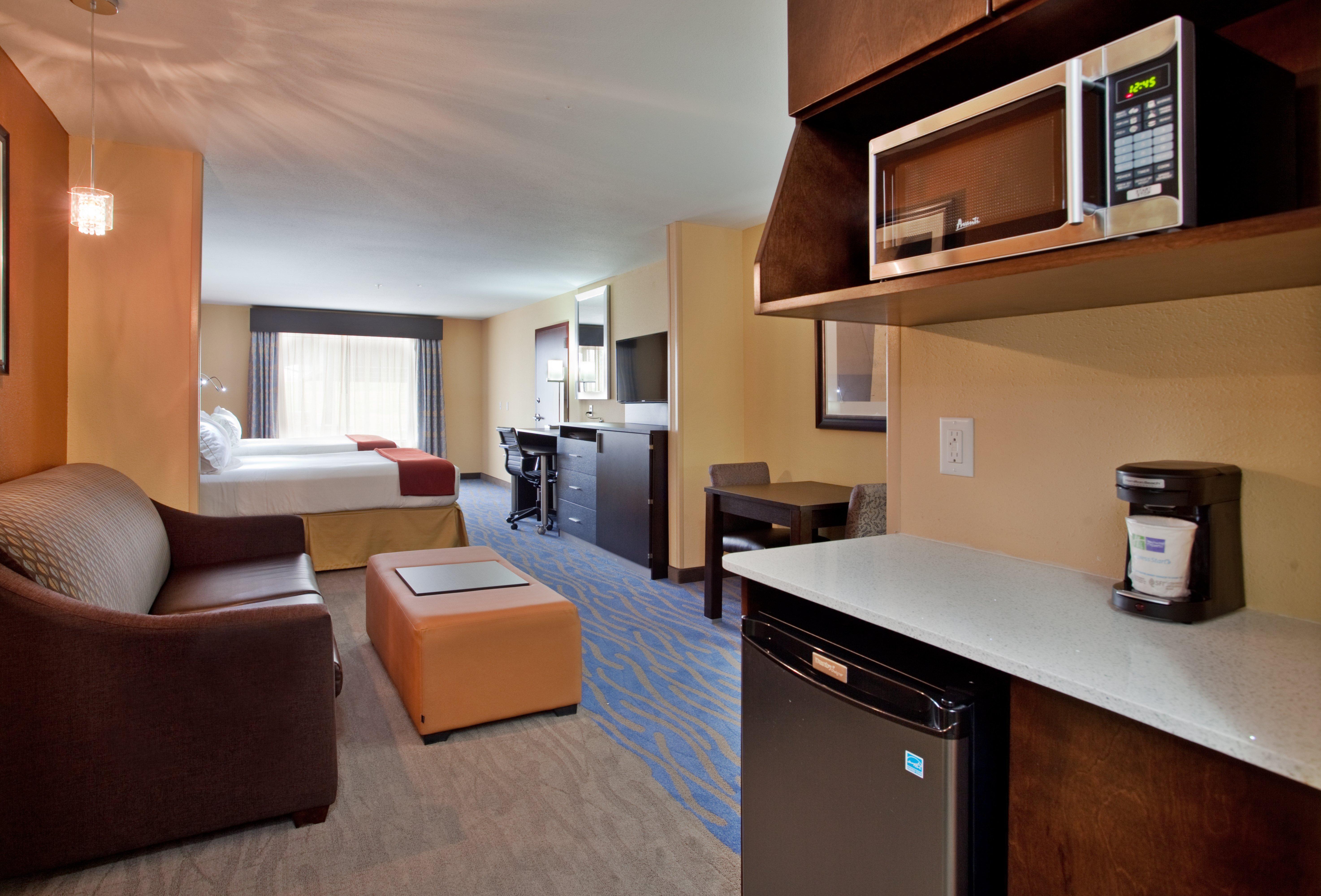 Holiday Inn Express & Suites St Louis Airport By Ihg Woodson Terrace Exteriér fotografie