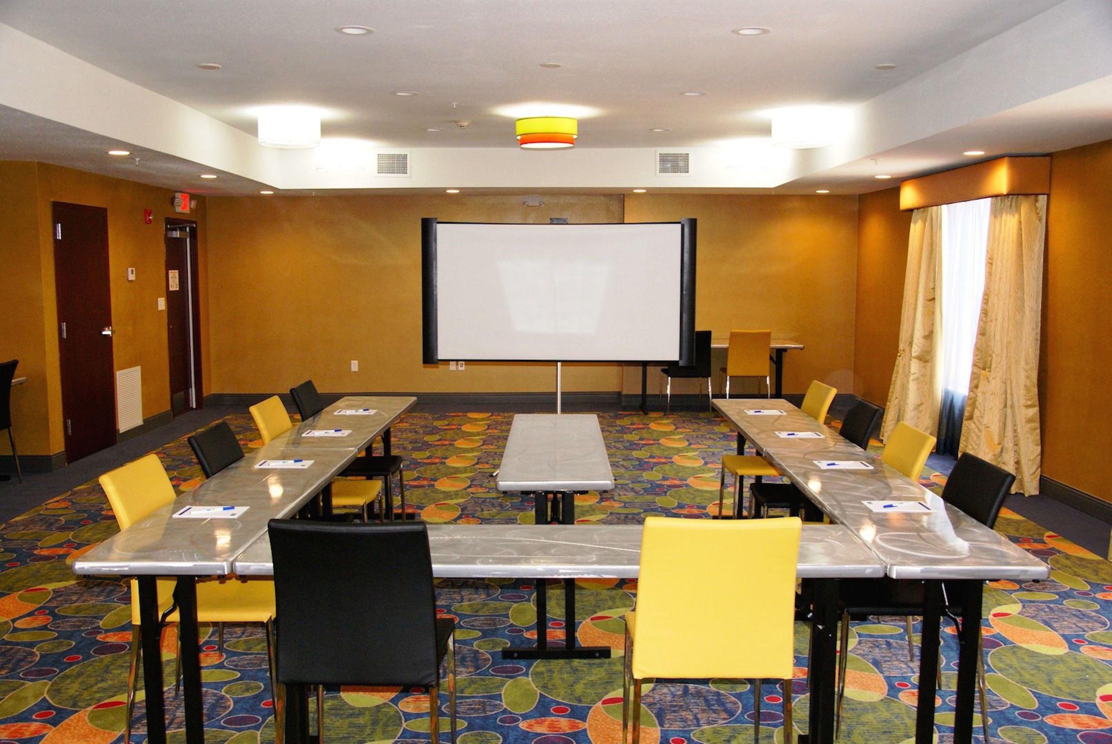 Holiday Inn Express & Suites St Louis Airport By Ihg Woodson Terrace Exteriér fotografie