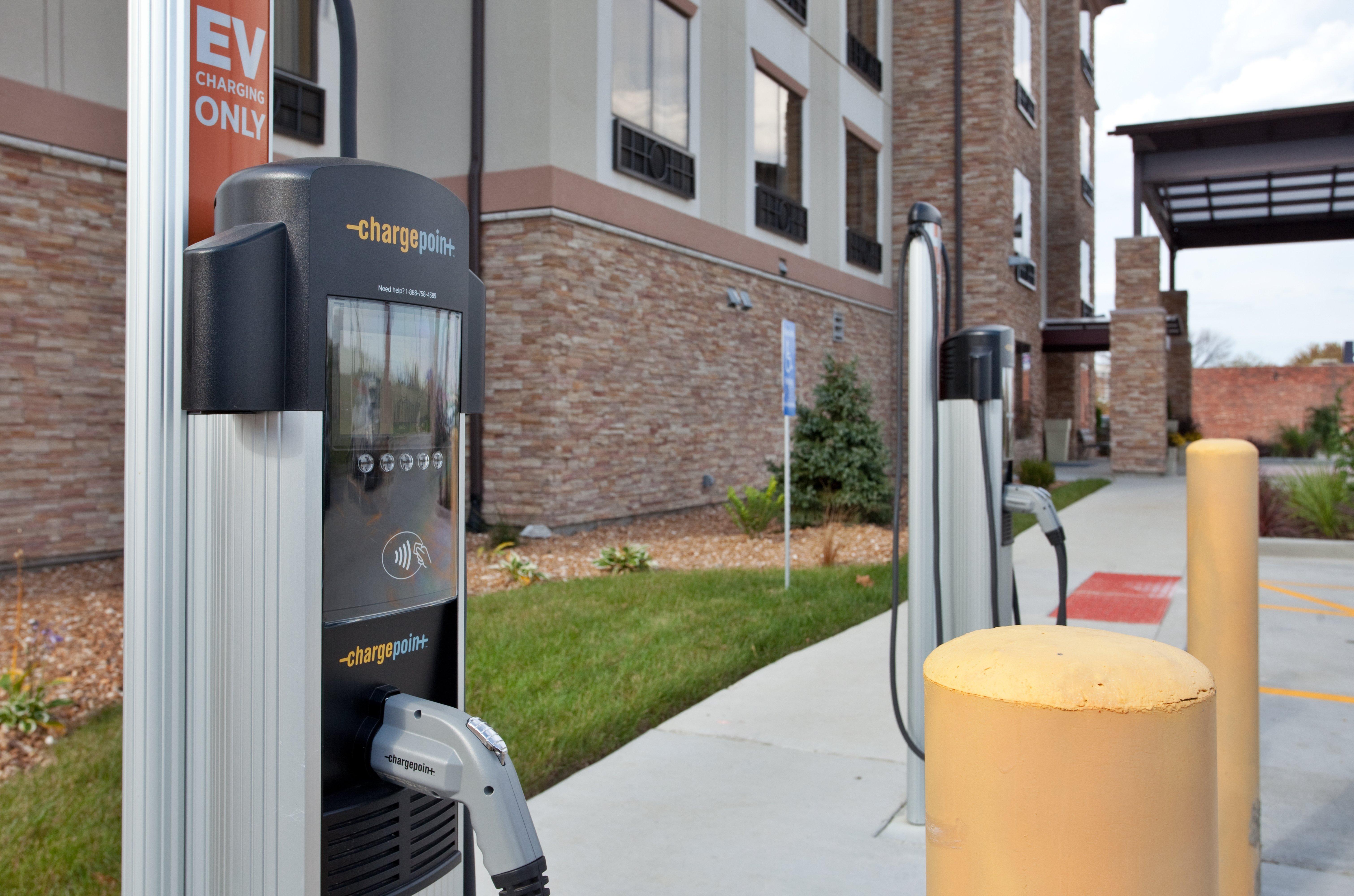 Holiday Inn Express & Suites St Louis Airport By Ihg Woodson Terrace Exteriér fotografie